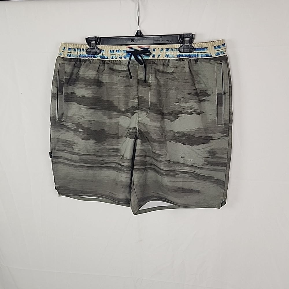 Stance Complex Athletic Hybrid Stretch Gym Board Shorts Men XL Camo Green